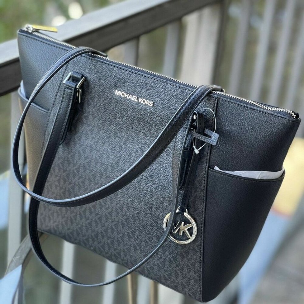Michael Kors Signature Black: Elevate Your Style with Timeless Sophistication